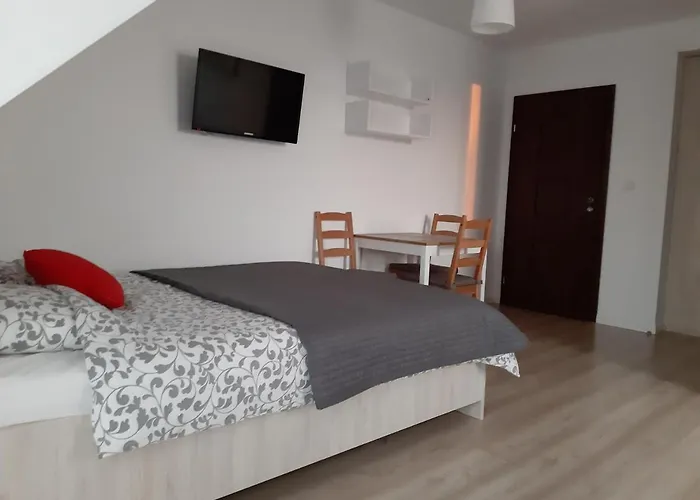 Проживание в семье U Chudego Реваль